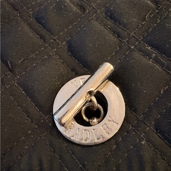 Chic Black Quilted Shoulder Bag - Picture 2 of 5